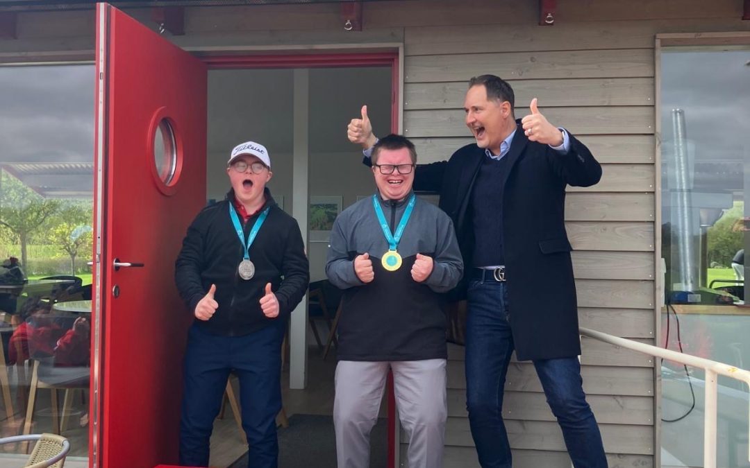 Julius Alpen holt die Silbermedaille bei den Landesspielen der Special Olympics